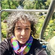 Licenciada en Educacion y profesora primaria y secundaria imparte clases a todas las edades con dificultades de aprendizaje